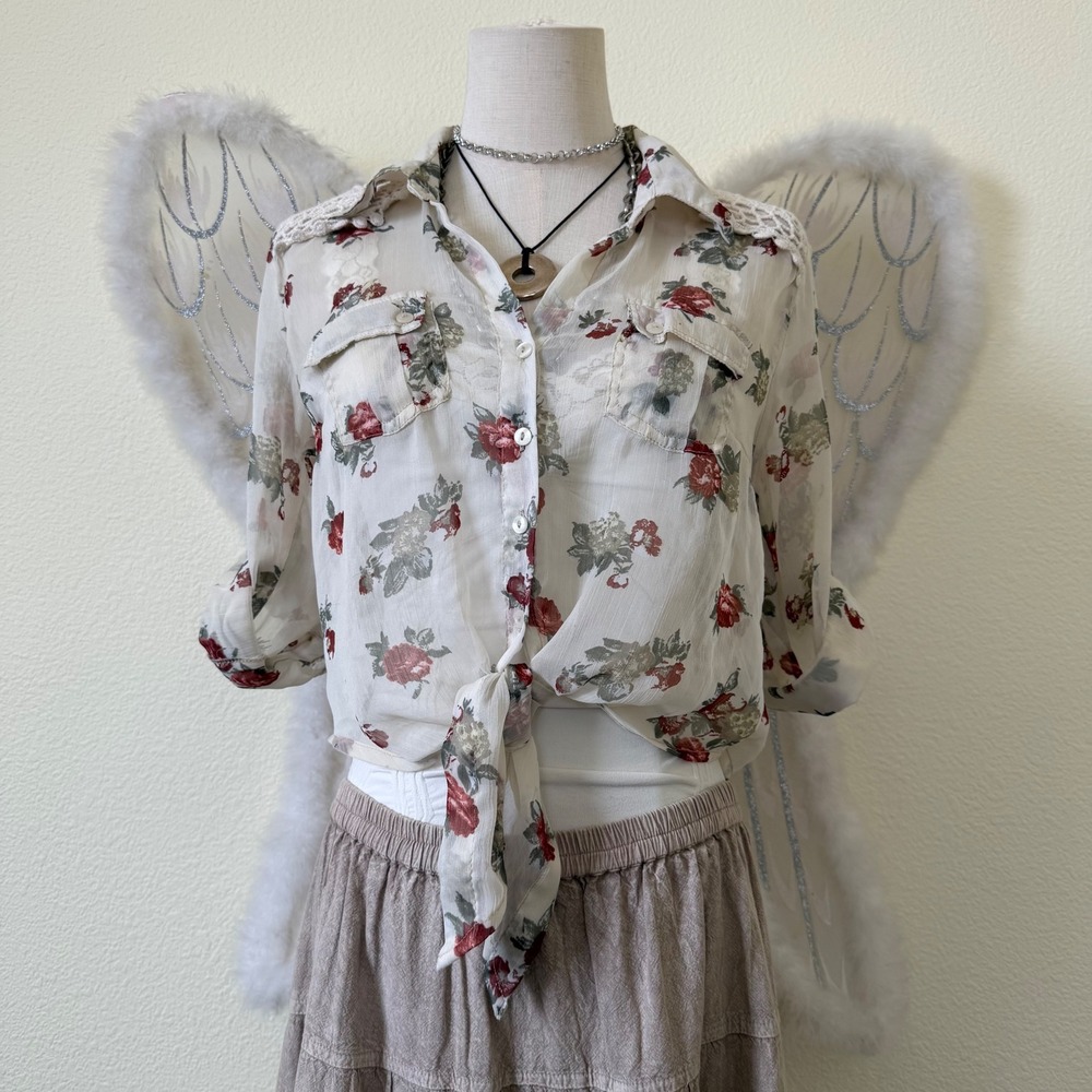 Whimsy Twee Romantic Floral‎ Button Front Tie Waist Top Crochet Lace Roses 2000s